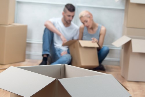 Residential moving van service near New Malden