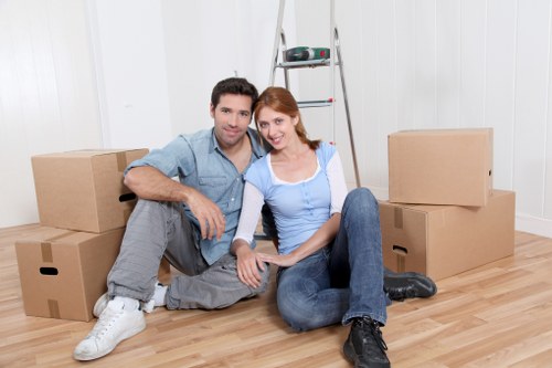 Local moving van support for flats and houses in New Malden