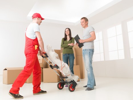 House removal service planning and unloading in New Malden